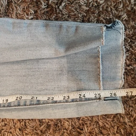 Kut From The Cloth Straight Leg Light Wash Jeans Size 6 - Picture 6 of 8